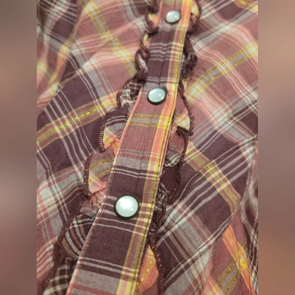 Guess Plaid V-Neck Button-down Shirt With Ruffles size XS. - Picture 7 of 12